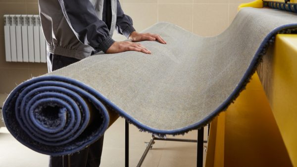 Πωλείται επιχείρηση Ταπητοκαθαριστήριο - Στεγνοκαθαριστήριο στη Λαμία