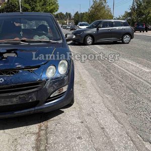 Σύγκρουση αυτοκινήτων στη Λαμία: Σώοι οι οδηγοί και ένα μικρό παιδί (ΒΙΝΤΕΟ - ΦΩΤΟ)