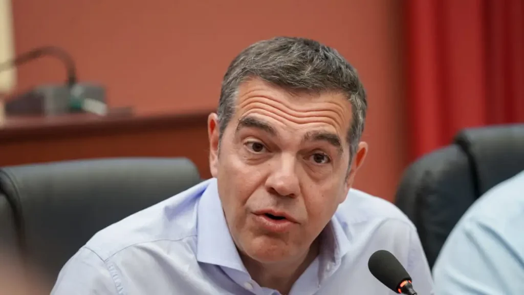 ΕΛΑΣ: Επτά χρόνια μετά, ο Μητσοτάκης επαναφέρει τις ίδιες υποσχέσεις για τη βιομηχανία