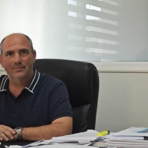 Τα σχολεία ανοίγουν - ανοίγουμε, όμως, πραγματικούς δρόμους για τα παιδιά μας;