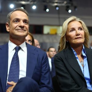Live η ομιλία Μητσοτάκη στη ΔΕΘ: Στο καλάθι μέτρα μόνιμου χαρακτήρα