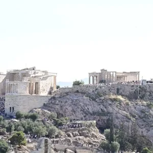 Η Ελλάδα «κλέβει» τους εκατομμυριούχους της Βρετανίας: Γιατί οι ισχυροί του χρήματος κοιτούν πλέον προς Αθήνα