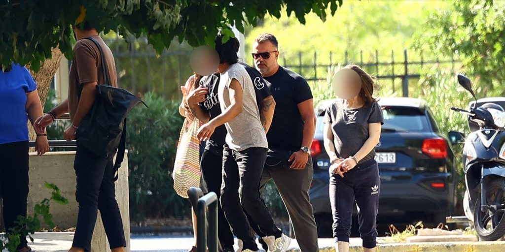 Στον ανακριτή ο 43χρονος, η Γερμανίδα και ο Αφγανός από το διαμέρισμα της Κυψέλης -Ανατριχίλα οι ισχυρισμοί τους για το βρέφος