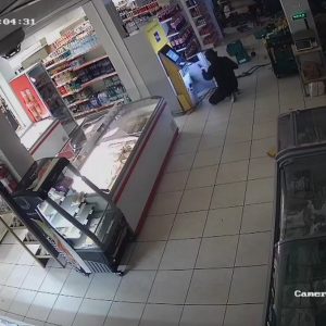 Συγκλονιστικά βίντεο με την ανατίναξη του ΑΤΜ στο Μαρτίνο - Έτσι δρούσε η εγκληματική οργάνωση