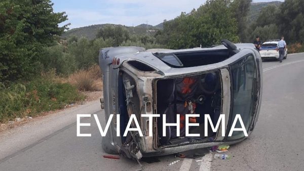 Δύο 18χρονες τραυματίστηκαν σε ανατροπή ΙΧ στον κόμβο Αφρατίου