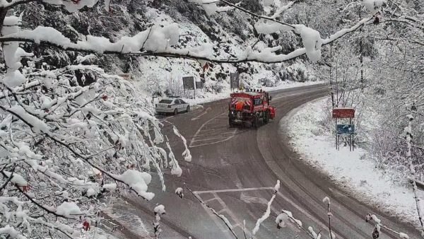 Περιφέρεια Στερεάς: Χρηματοδότηση για να παραμείνουν ασφαλείς και ανοιχτοί οι δρόμοι της Βοιωτίας τον χειμώνα