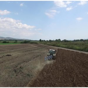 Ξεκινά από αύριο η εναπόθεση λυματολάσπης σε αγροτικές εκτάσεις γύρω από τη Λαμία