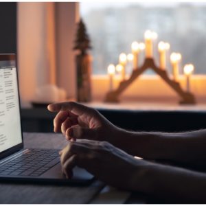 Eurostat: Μόνο ένας στους 10 Έλληνες φιλτράρει ό,τι διαβάζει στο ίντερνετ - Η μόνη χώρα με μονοψήφιο αριθμό στην ΕΕ