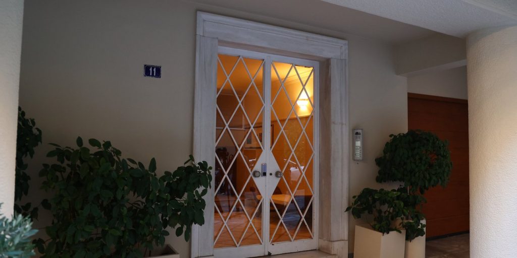Κατεπείγουσα έρευνα της Εισαγγελίας για τους ελέγχους του ΙΣΑ στο ιατρείο του Κολωνακίου
