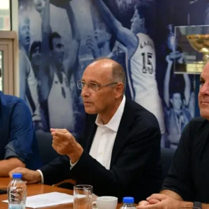 H EOK πρότεινε στις ομάδες της GBL να επιλέγουν τους διαιτητές στους αγώνες τους