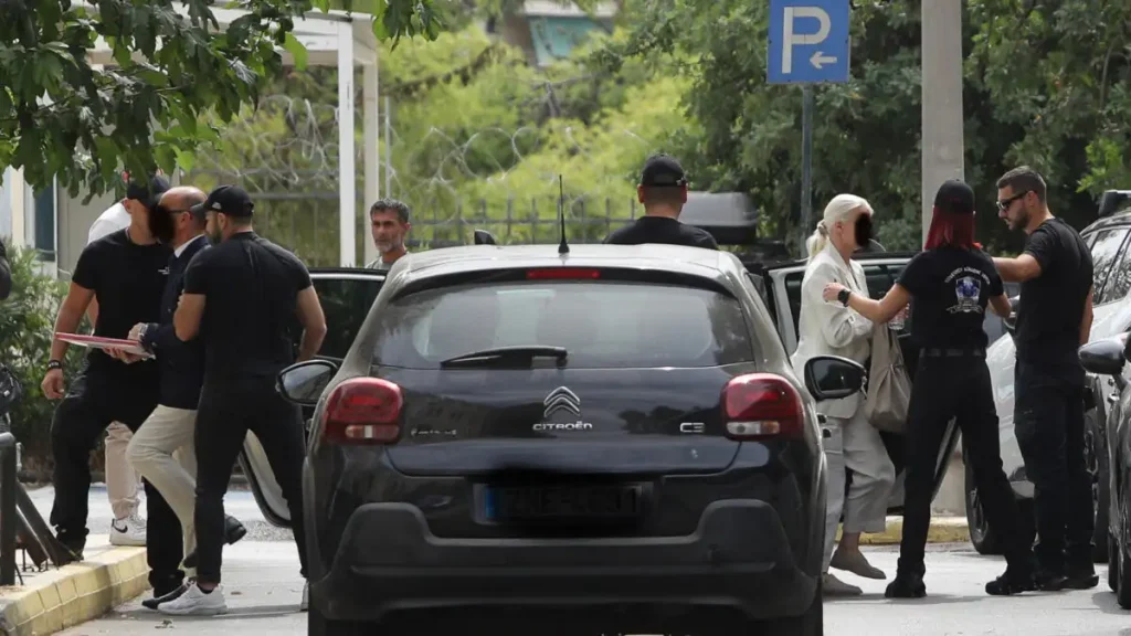 Γιώργος Μαζωνάκης: Στη φυλακή, μετά από απολογία-μαμούθ 18 ωρών, οι δύο γιατροί του Κολωνακίου