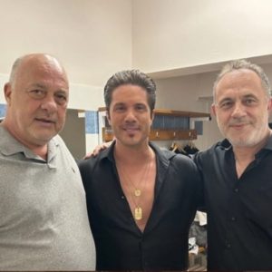 Πανουργιάς και Μπέος μαζί στο γήπεδο αυτή τη φορά για τον Νίκο Οικονομόπουλο (ΒΙΝΤΕΟ-ΦΩΤΟ)