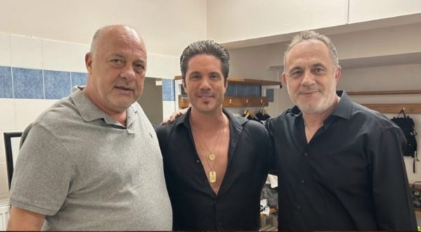 Πανουργιάς και Μπέος μαζί στο γήπεδο αυτή τη φορά για τον Νίκο Οικονομόπουλο (ΒΙΝΤΕΟ-ΦΩΤΟ)