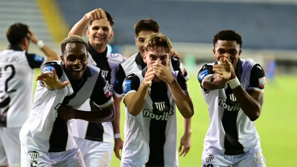 Καλαμάτα – Βόλος 3-1: Η «μαύρη θύελλα» με ανατροπή έκανε την πρώτη της νίκη στη Super League