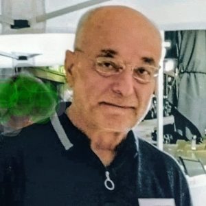 ΣΧΟΛΕΙΟ: Το παιδί πάει σχολείο, αλλά το μάθημα πάει στο σπίτι! (του Γιώργου Καρανάσιου)