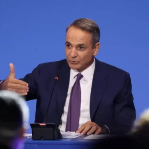 Live η πρώτη συνέντευξη του Κυριάκου Μητσοτάκη μετά τη ΔΕΘ