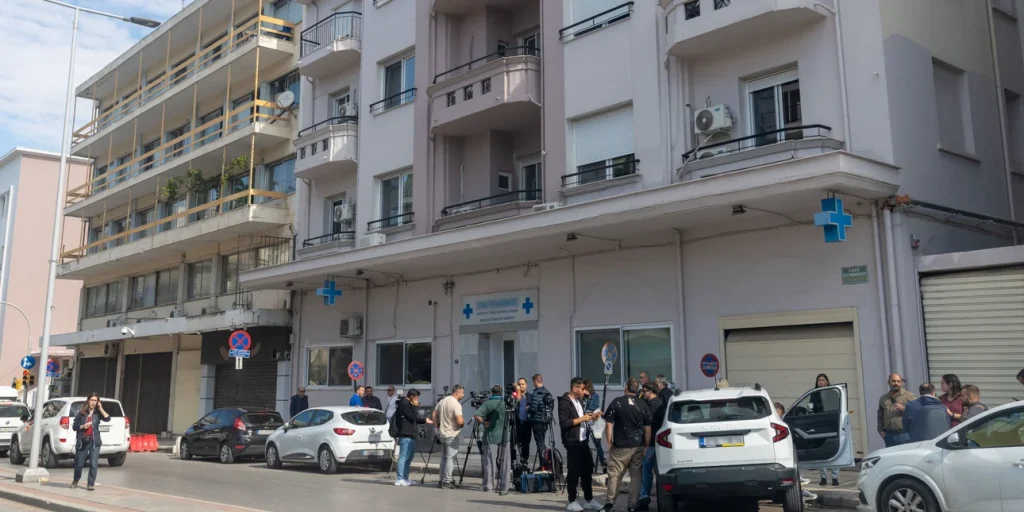 Μαζικές καταγγελίες για την ιδιωτική κλινική με τις παράνομες χημειοθεραπείες στη Θεσσαλονίκη -«Ζητούσε 12.000 ευρώ για 3-4 συνεδρίες»