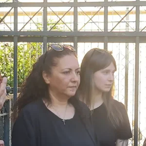 Κυριακή Γρίβα: «Η δικαιοσύνη κάνει βήματα αλήθειας και απόδοσης ευθυνών» λέει η οικογένεια για την παραπομπή των αστυνομικών