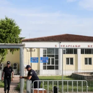 Τέμπη: Ξεκινά και πάλι σήμερα η δίκη για το σιδηροδρομικό δυστύχημα – Στο επίκεντρο οι υπερασπιστικοί ισχυρισμοί