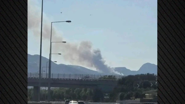 Πυρκαγιά στο Κανδήλι Μεγάρων, σηκώθηκαν 6 εναέρια