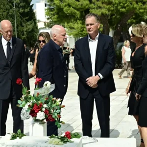 Κηδεία Μαργαρίτας Παπανδρέου: Οι συγκλονιστικοί επικήδειοι των γιων της – «Ήσουν μια γαλήνη μέσα στη φουρτούνα»