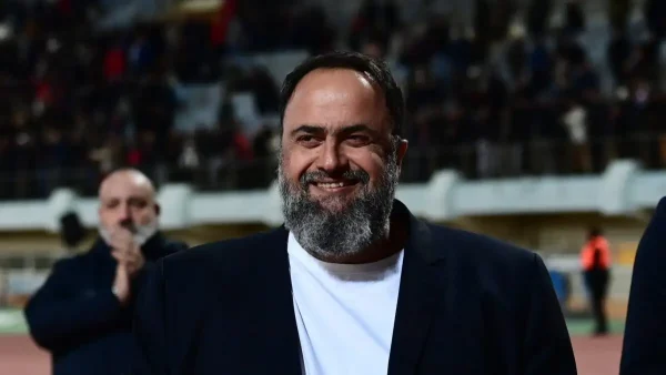 Η κόντρα των Βαγγέλη Μαρινάκη και Ιβάν Σαββίδη για τα τηλεοπτικά και το πουρμπουάρ των 100.000 ευρώ στη σερβιτόρα