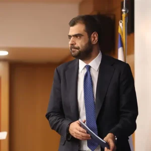 Μαρινάκης για Τριαντόπουλο και Τέμπη: «Εξοργιστικό το ΠΑΣΟΚ να μιλά για δικαίωση – Δεν έβαλαν μυαλό»