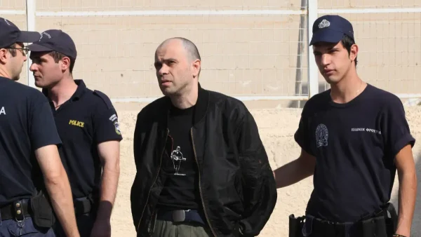 Αποφυλακίζεται ο Νίκος Μαζιώτης, μέλος της τρομοκρατικής οργάνωσης Επαναστατικός Αγώνας