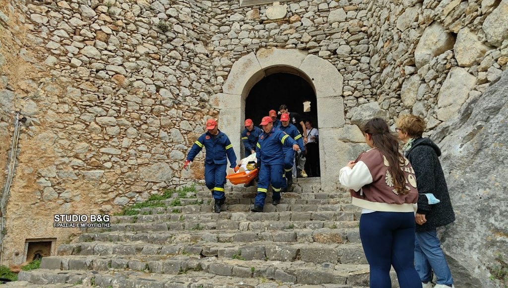 Λιποθύμησε τουρίστας στο Παλαμήδι - Μεγάλη κινητοποίηση για την ασφαλή μεταφορά του (ΦΩΤΟ - ΒΙΝΤΕΟ)