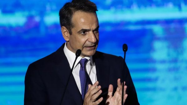 Ο Μητσοτάκης θα εξαγγείλει στη ΔΕΘ 12 μέτρα που θα απλώνονται ως τις εκλογές - Σκέψεις για κάλπες τέλη Μαΐου, αρχές Ιουνίου