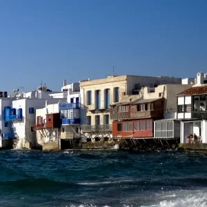 Σφραγίστηκε η Πολεοδομία Μυκόνου – Έρευνα για εκκρεμείς υποθέσεις αυθαιρέτων