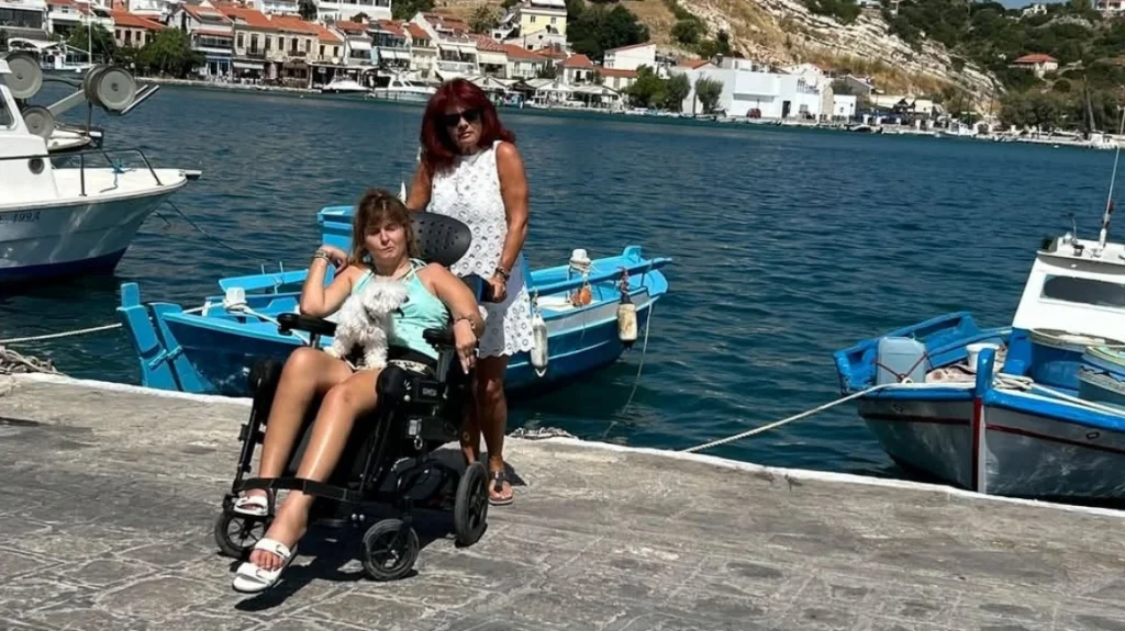 «Η δική σου ανηφόρα βγήκε πολύ απότομη»: Συγκινεί η μητέρα της Μυρτώς από την Πάρο για την ονομαστική της εορτή