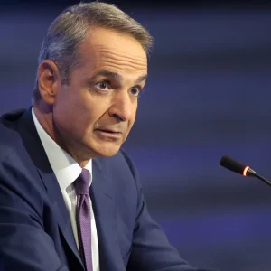 Μητσοτάκης στην ερώτηση για εκλογές την Ανοιξη του 2027 -Τι είπε για πρόωρες και ανασχηματισμό