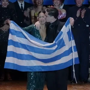 Με την ελληνική σημαία στην κορυφή του κόσμου: Παγκόσμια πρωταθλήτρια στο τάνγκο η Ναΐμα Γερασοπούλου με τον Αργεντινό παρτενέρ της
