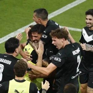 Ολυμπιακός – ΟΦΗ 0-1: Οι Κρητικοί πήραν τη νίκη στο Φάληρο στο ντεμπούτο του Αλγκουαθίλ στον ερυθρόλευκο πάγκο