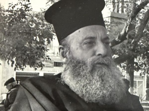 Εκοιμήθη ο ιερέας Κωνσταντίνος Καρέλης