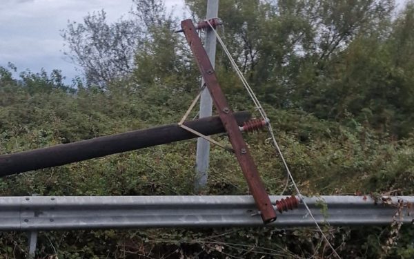 Κακοκαιρία: Ισχυρό μπουρίνι έπληξε την Πάργα - Οκτώ χωριά χωρίς ρεύμα