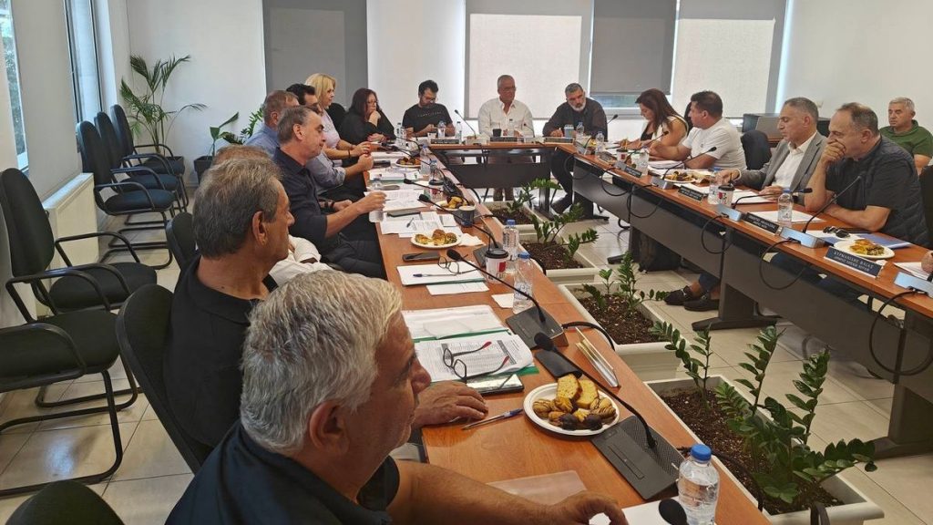 «Μοίρασε» τα χρήματα στους δήμους η ΠΕΔ Στερεάς για αγροτική και εσωτερική οδοποιία