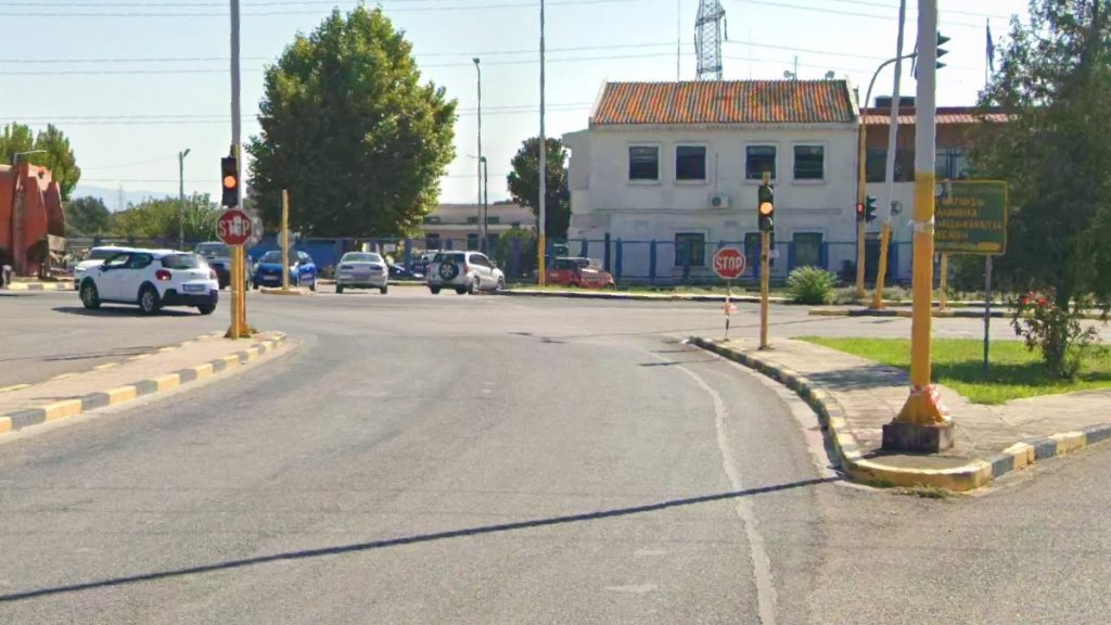 Λαμία: Εκτός λειτουργίας τα φανάρια στη διασταύρωση της ΔΕΗ - Μεγάλη προσοχή από τους οδηγούς