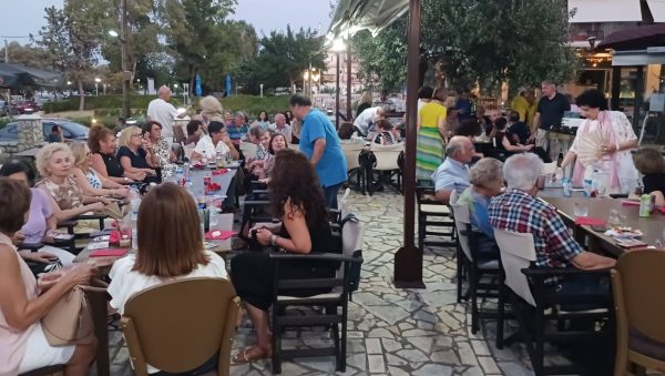 Πραγματοποιήθηκε η συνάντηση αποφοίτων πενήντα και πλέον χρόνια μετά στην Αταλάντη