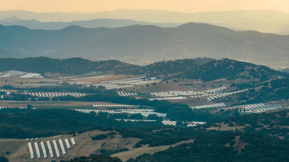 Ο Δομοκός γίνεται ενεργειακός κόμβος με τα φωτοβολταϊκά - Είναι όμως βιώσιμο για την περιοχή;