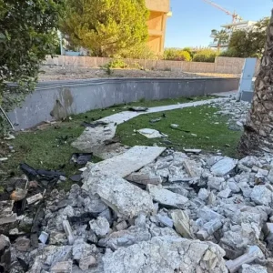 Τροχαίο στην Ποσειδώνος με τους 3 νεκρούς: «Ακούστηκε φρενάρισμα και ένα μπαμ – Η μηχανή του οχήματος είχε αποκολληθεί και καιγόταν»