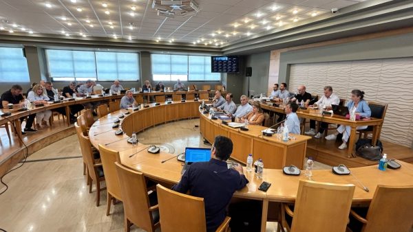 Περιφέρεια Στερεάς: Ρύθμιση χρεών καλλιεργητών της Κωπαΐδας και μέτρα στήριξης πυρόπληκτων Βοιωτίας - Φωκίδας