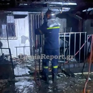 Τραγωδία στη δυτική Φθιώτιδα: Νεκρή 32χρονη και το σκυλάκι της μετά από πυρκαγιά σε σπίτι τα ξημερώματα (ΦΩΤΟ)