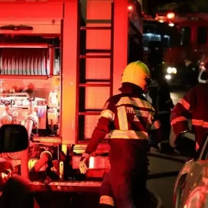 Πυρκαγιά σε διαμέρισμα στο Χαλάνδρι – Ισχυρές δυνάμεις στο σημείο