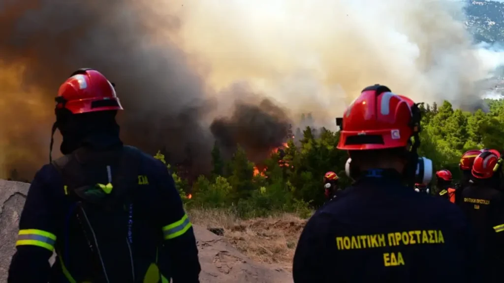 Φωτιά στη Δράμα στην περιοχή Πλατανιά: Επιχειρούν 4 αεροσκάφη