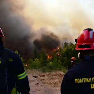 Φωτιά στη Δράμα στην περιοχή Πλατανιά: Επιχειρούν 4 αεροσκάφη