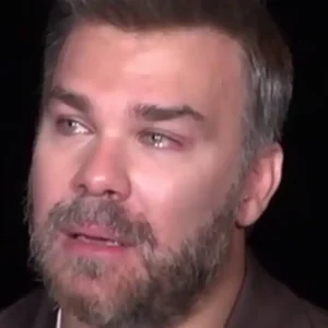 Ο Γιώργος Σαμπάνης δάκρυσε για τον Γιώργο Μαζωνάκη: Θα μου λείψει η φωνή, η παρουσία και η φιλία του