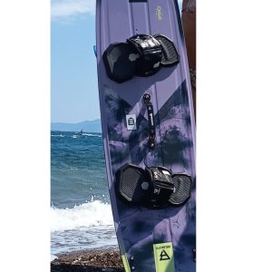 Χάθηκε σανίδα kite surf - Bοηθήστε να τη βρούμε