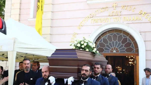 Κηδεία Σούλη Μαρκόπουλου: Το ελληνικό μπάσκετ είπε το τελευταίο «αντίο» στον σπουδαίο προπονητή
